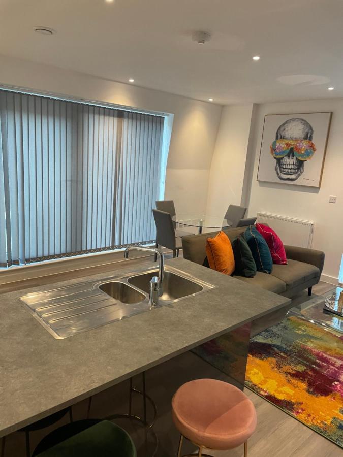 Appartement Lovely 2 Bed With Parking *