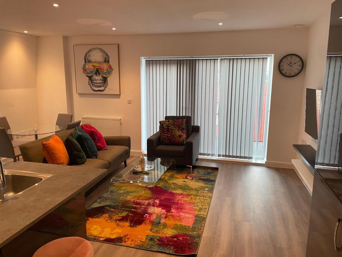 Appartement Lovely 2 Bed With Parking