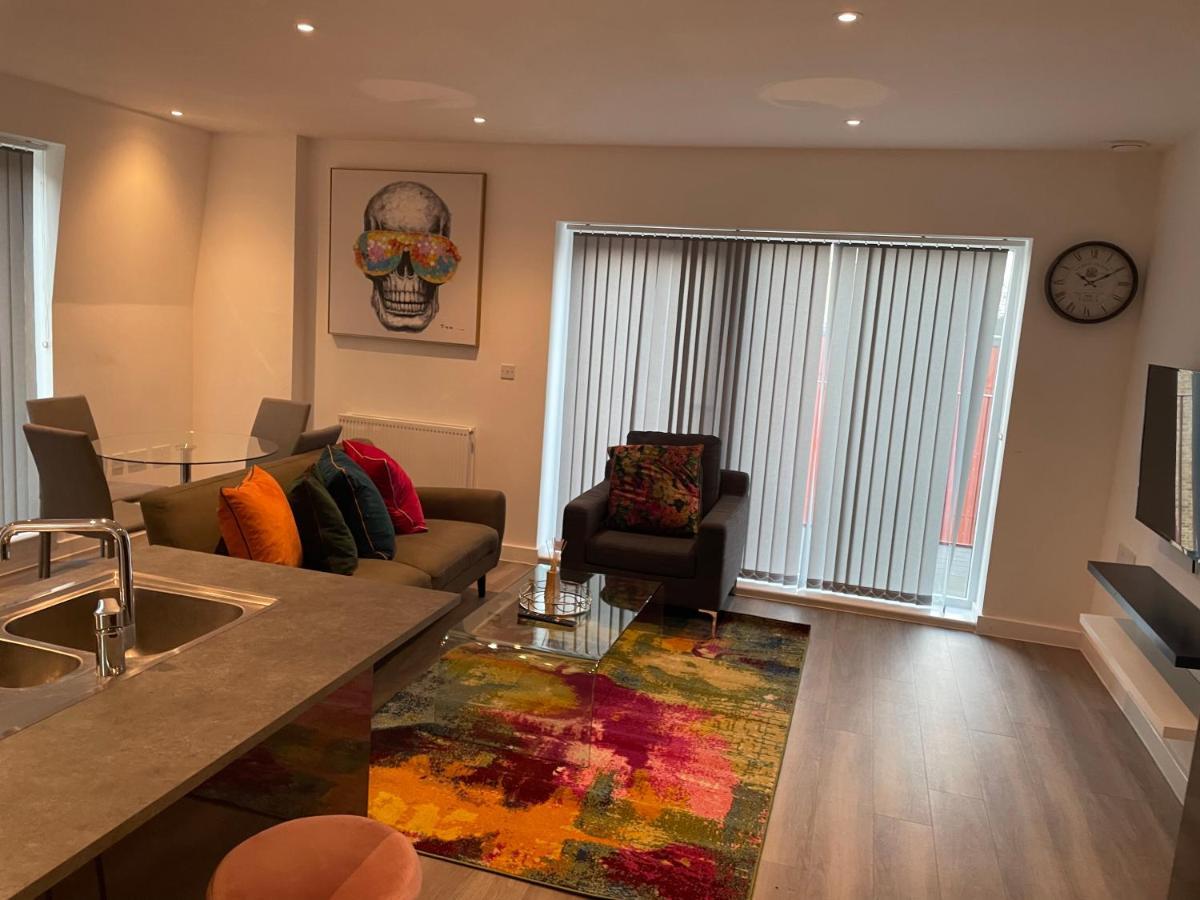 Appartement Lovely 2 Bed With Parking